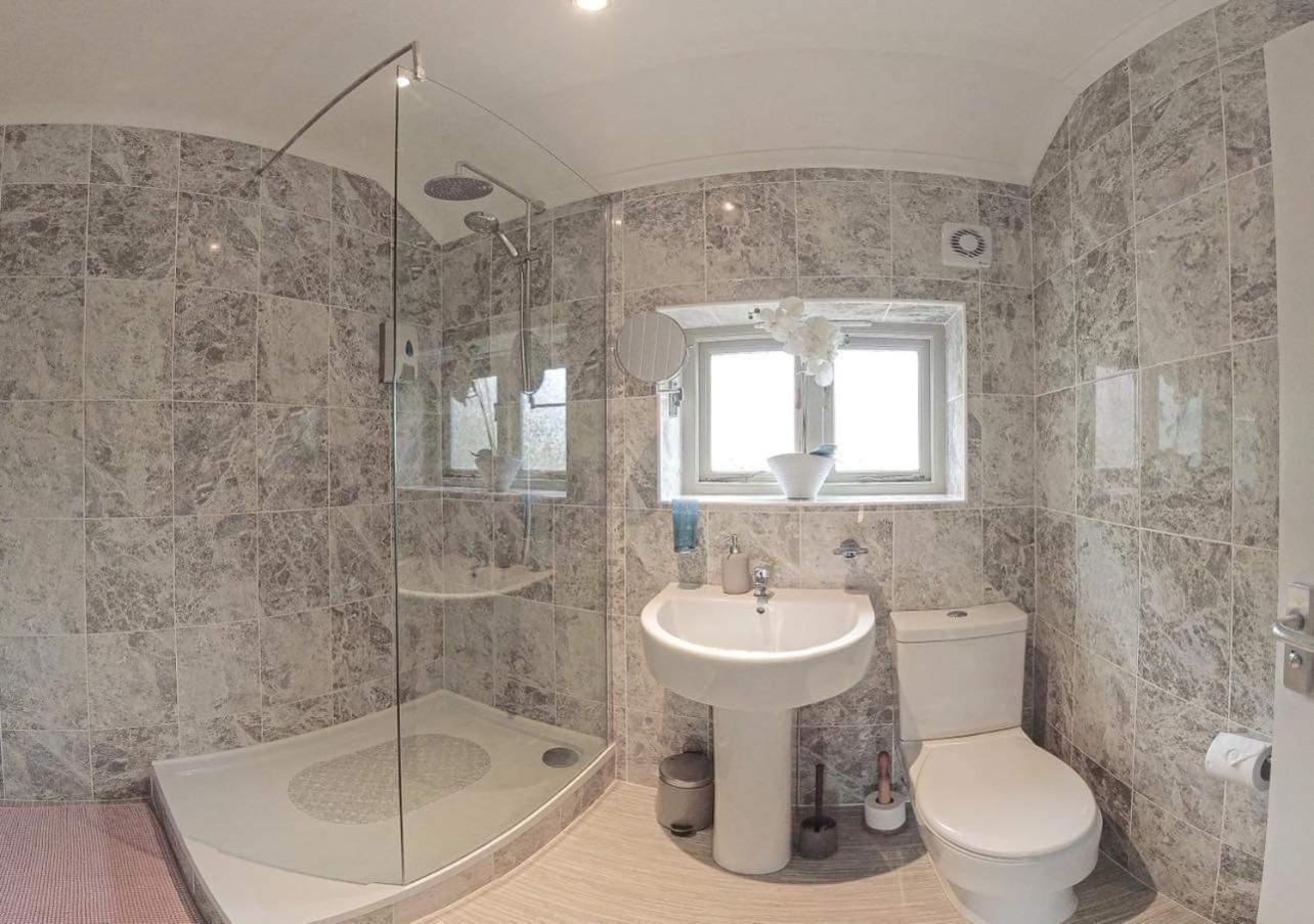 The Mill 3* Stone (Staffordshire)